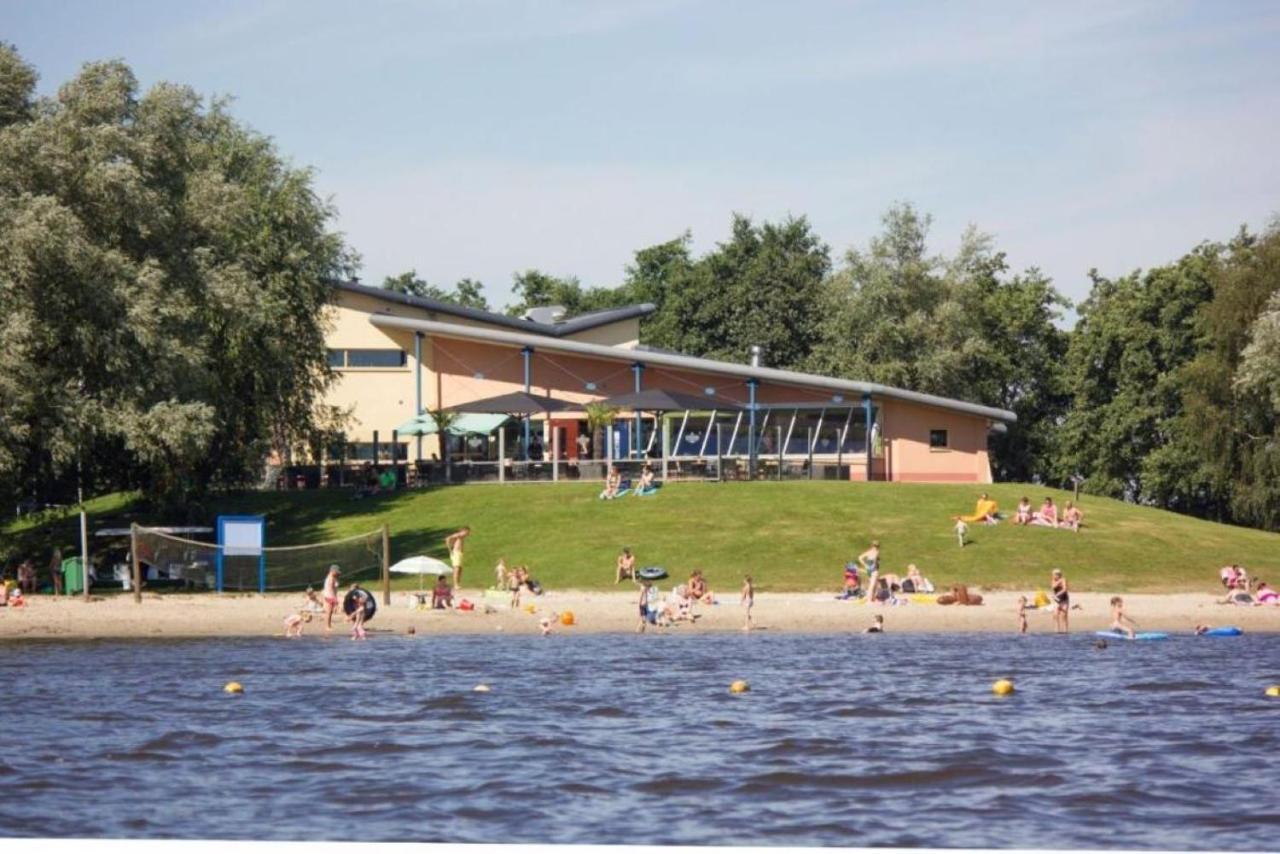 Suameer Kajuit423 6Pers 5Sterren Vakantiepark Bergumermeer Aan Het Water In Friesland Met Zwembadヴィラ エクステリア 写真