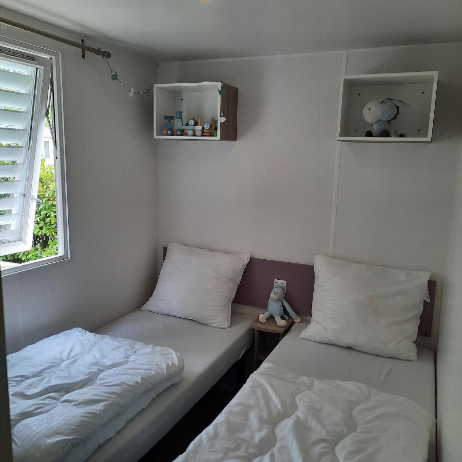 Suameer Kajuit423 6Pers 5Sterren Vakantiepark Bergumermeer Aan Het Water In Friesland Met Zwembadヴィラ エクステリア 写真